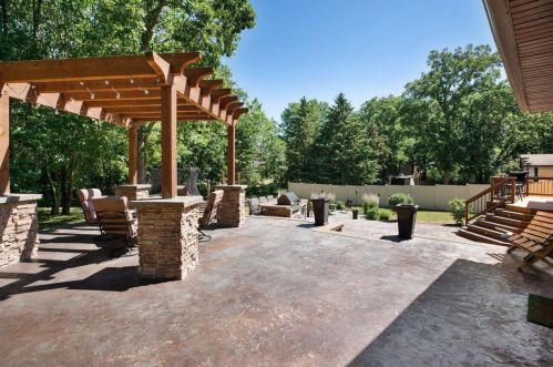 381 118th Ave, Minneapolis MN  55448-2493 exterior