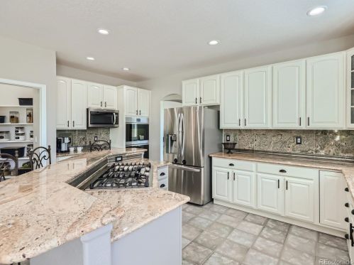 7693 Duquesne Way, Aurora CO 80016-1317 exterior