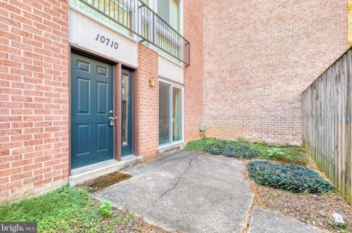 10710 Green Mountain Cir, Columbia, MD 21044-2310