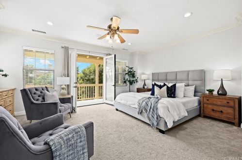 108 Spanish Lace, Irvine CA  92620-3424 exterior