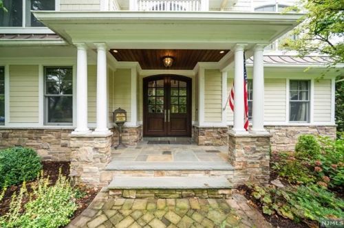 130 John St, Ridgewood, NJ 07450-3515