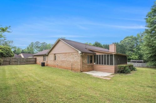 3348 Concord Cor, Conyers GA  30013-2315 exterior