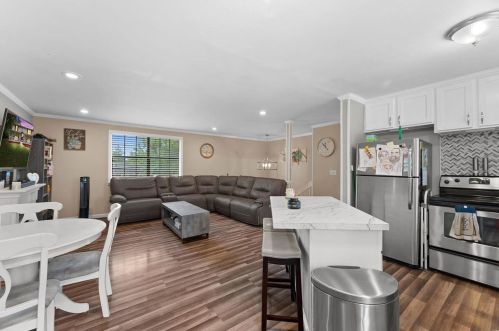 315 Harris St, Old Alexandria, MO 63379-1020