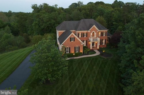 5525 Roan Chapel Dr, Haymarket, VA 20169-2693