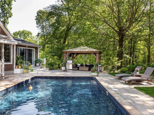 87 Nettleton Hollow Rd, Bethlehem, CT 06751-3008