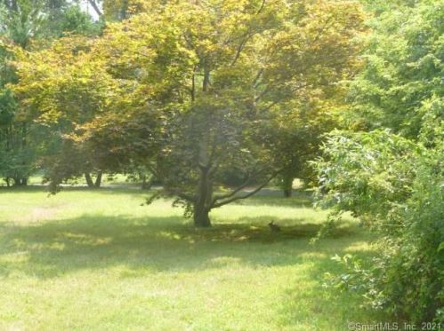 40 Purdy Rd, Norwalk CT  06850-1526 exterior