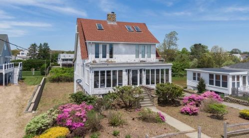 46 Atlantic Ave, Westerly, RI 02891-4303