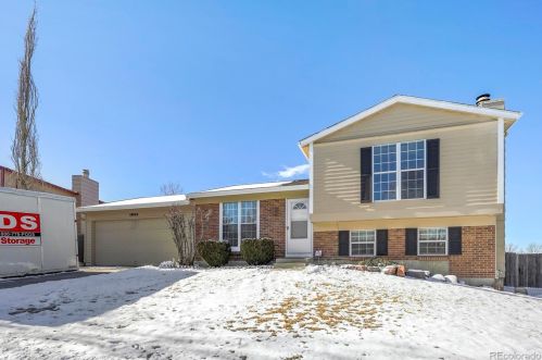 18952 Arizona Pl, Denver, CO 80017-4522