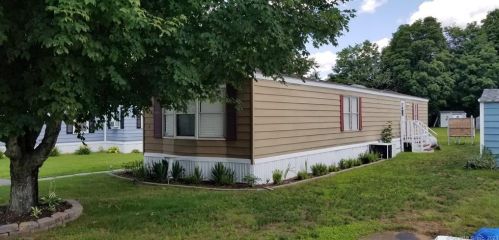 6 Woods Way, North Windham, CT 06256-1040