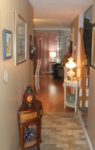 235 Fox Hollow Dr, Hudson, NH 03051-4881