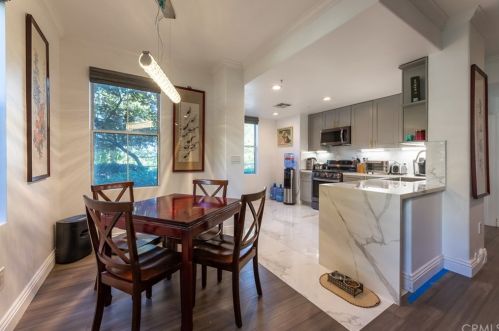 2156 Watermarke Pl, Irvine CA  92612-7691 exterior