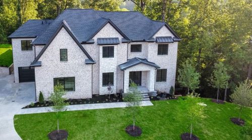 685 Coley Oaks Ct, Atlanta, GA 30350