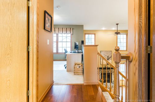 124 Mclaren Dr, Sycamore IL  60178-2255 exterior