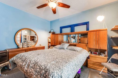 1128 Marion Dr, Glendale CA  91205-3713 exterior