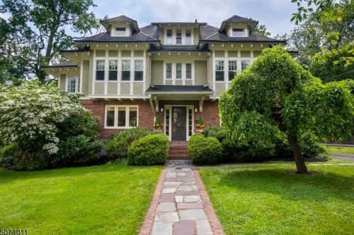 24 Clinton Ave, Maplewood, NJ 07040-2129