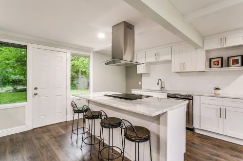 3451 Suffolk Dr, Fort Worth TX  76109-4523 exterior
