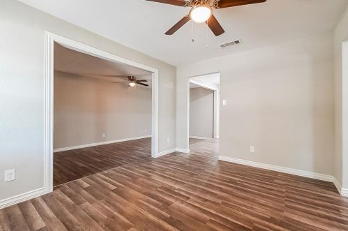 2403 El Capitan Dr, Dallas TX  75228-1631 exterior