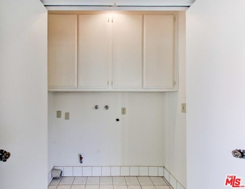 7315 Coolgrove Dr, Downey, CA 90240-2009