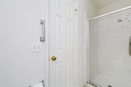 2208 Coats Cir, Austin TX  78748-3403 exterior