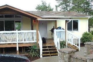 410 Robinhood Ave, Lakeside, OR 97449-9654