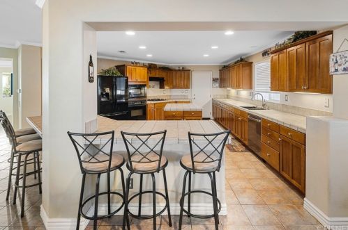 42234 Marbella St, Lancaster CA 93536 exterior