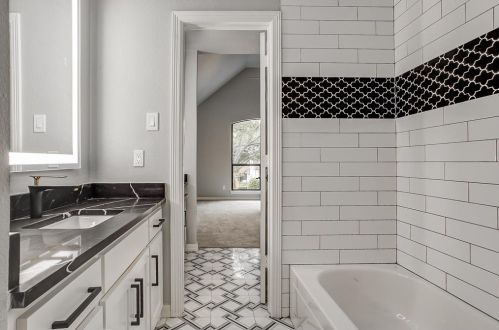 6501 Shoal Creek Rd, Fort Worth TX  76132-4418 exterior