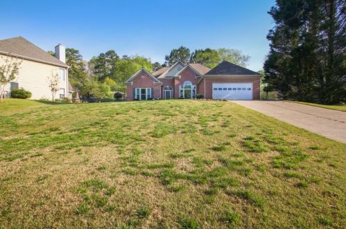101 Lansing Dr, Kennesaw, GA 30144-2297