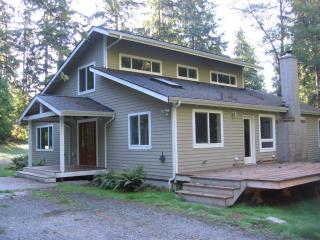 5260 Lakeside Dr, Langley, WA 98260-8262