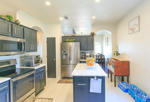 1101 Whistle Stop Dr, Fort Worth TX 76131-4924 exterior