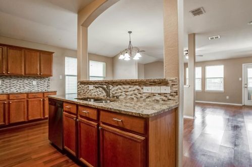 1720 Quails Nest Dr, Fort Worth TX  76177-7544 exterior