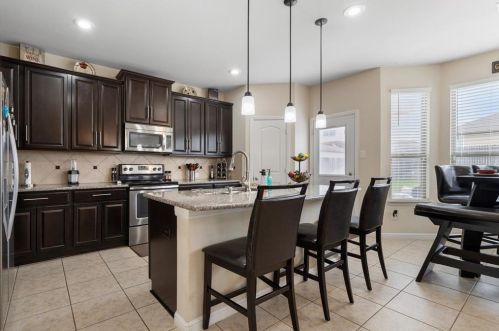 10505 Turning Leaf Trl, Fort Worth TX  76131-3983 exterior