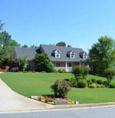 41 Oak Creek Dr, Dawsonville, GA 30534-7014