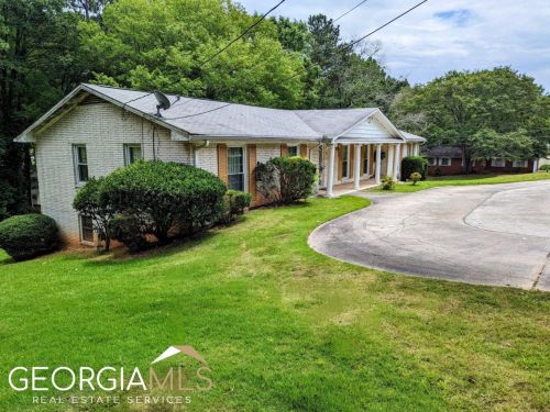 352 Harris Manor Dr, Atlanta GA  30311-2117 exterior