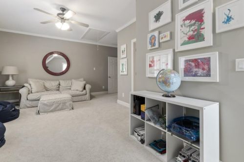 304 Frst Vly Ct, Atlanta GA  30342-2353 exterior