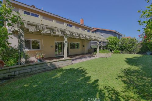 11476 Culebra St, Cypress CA 90630-5340 exterior