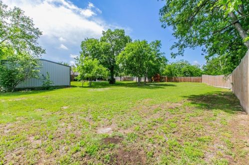 6108 Ridge Rd, Fort Worth TX  76135-1342 exterior