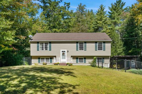 91 Carriage Hill Rd, Chichester, NH 03234-4404