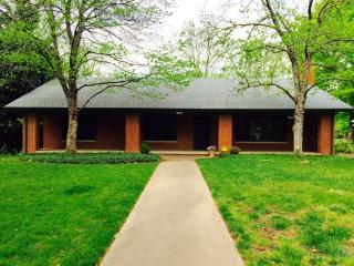 600 Broad Ln, Norman, OK 73069-4533