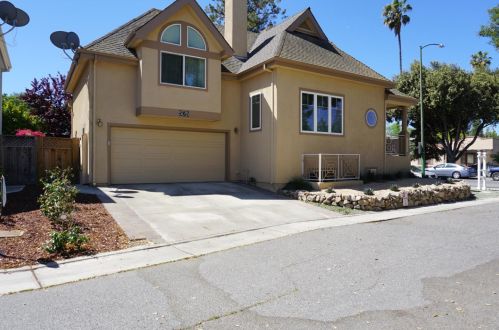 575 Boranda Ct, Mountain View, CA 94040-3190