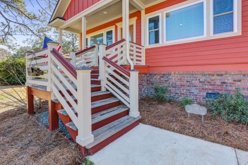 1507 Lorenzo St, Mount Pleasant, SC 29464-4524