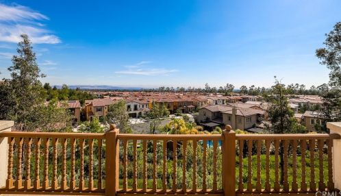 130 Long Fence, Irvine CA  92602-1807 exterior