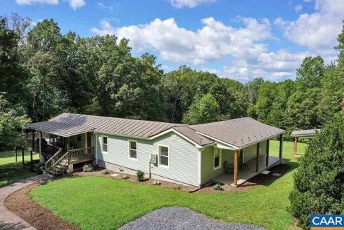 195 Terrapin Hollow Rd, Scottsville, VA 24590-4695
