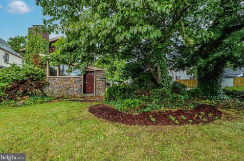 635 Parkway Ave, Trenton NJ  08618-2723 exterior