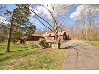 67 Bell St, Middletown, CT 06457-1507