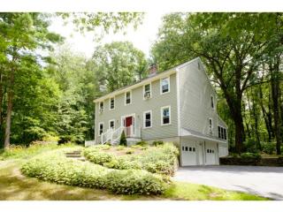 21 Dumbarton Oaks, Stratham, NH 03885-2149