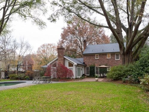 234 Broadland Ct, Atlanta GA  30342-3601 exterior