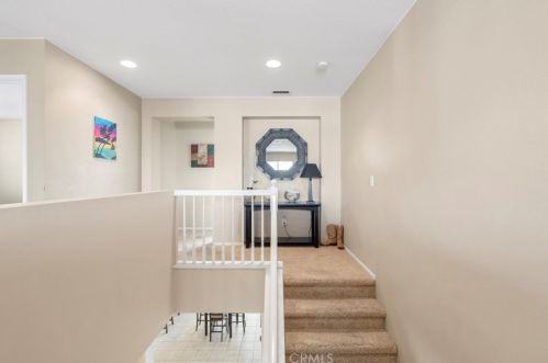 17876 Robusta Dr, Riverside CA  92503-7072 exterior