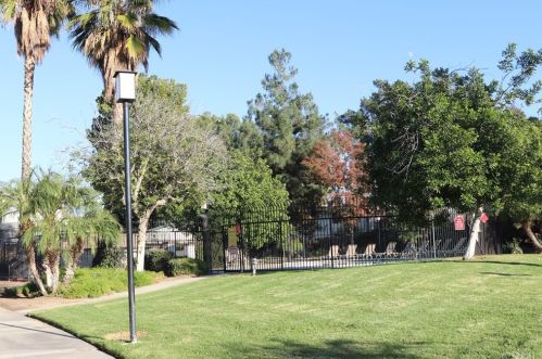 1150 Meadow Ln, Colton, CA 92324-6400