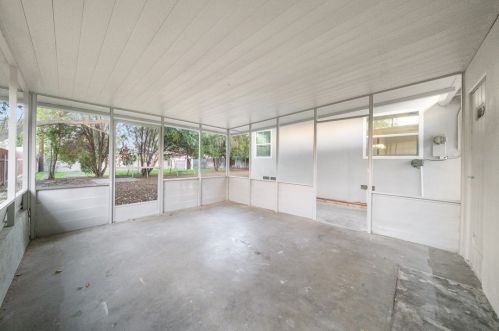 4765 Central Ave, Riverside CA  92506-2332 exterior