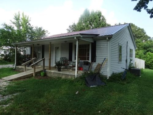 7240 Burgess Falls Rd, Baxter, TN 38544-5330